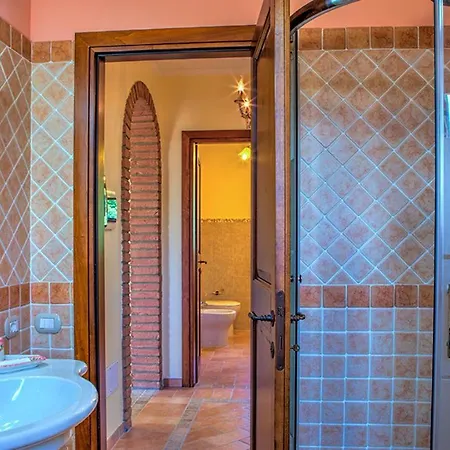 Villa Le Rose 4 *